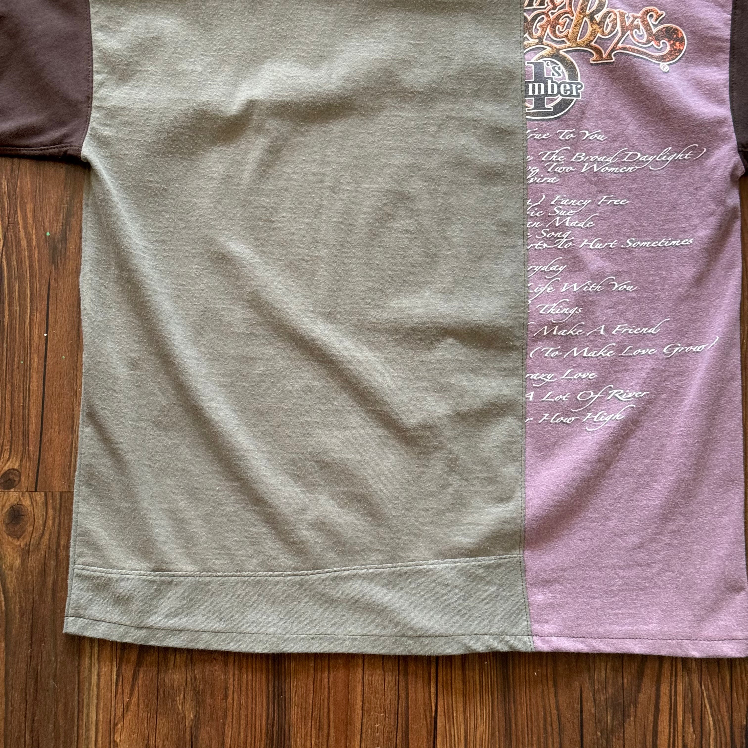 Animal/Country Split T-Shirt (Large)