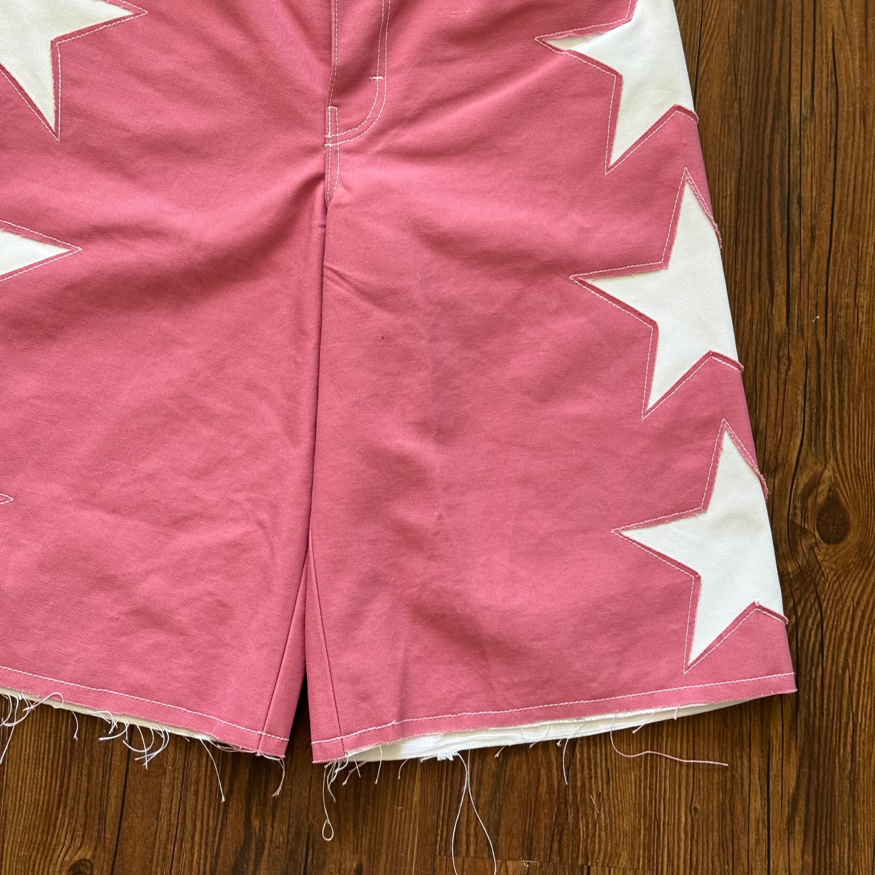 "Stars On This Side" Pink Shorts (Size 32)