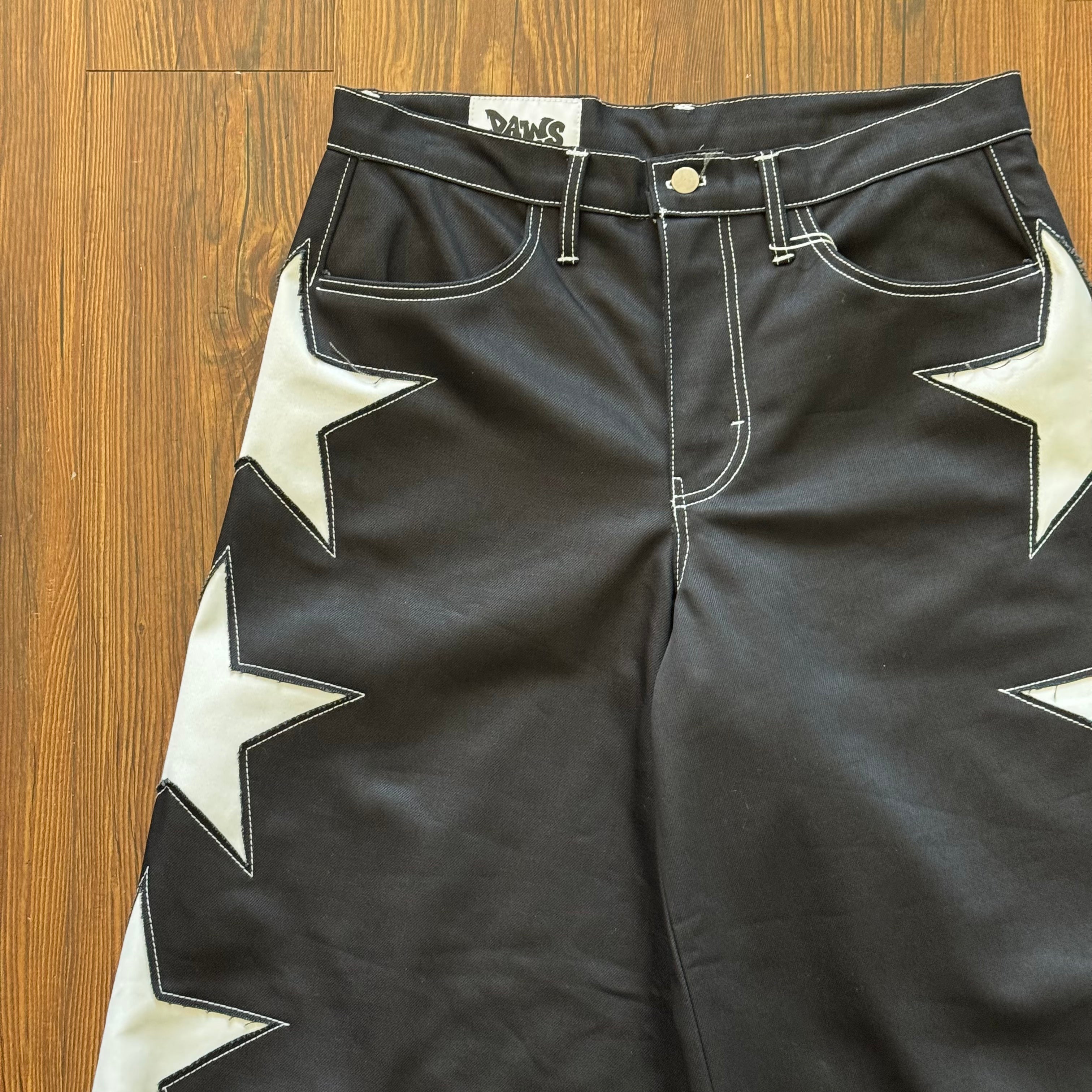 "Stars On This Side" Black Shorts (Size 34)