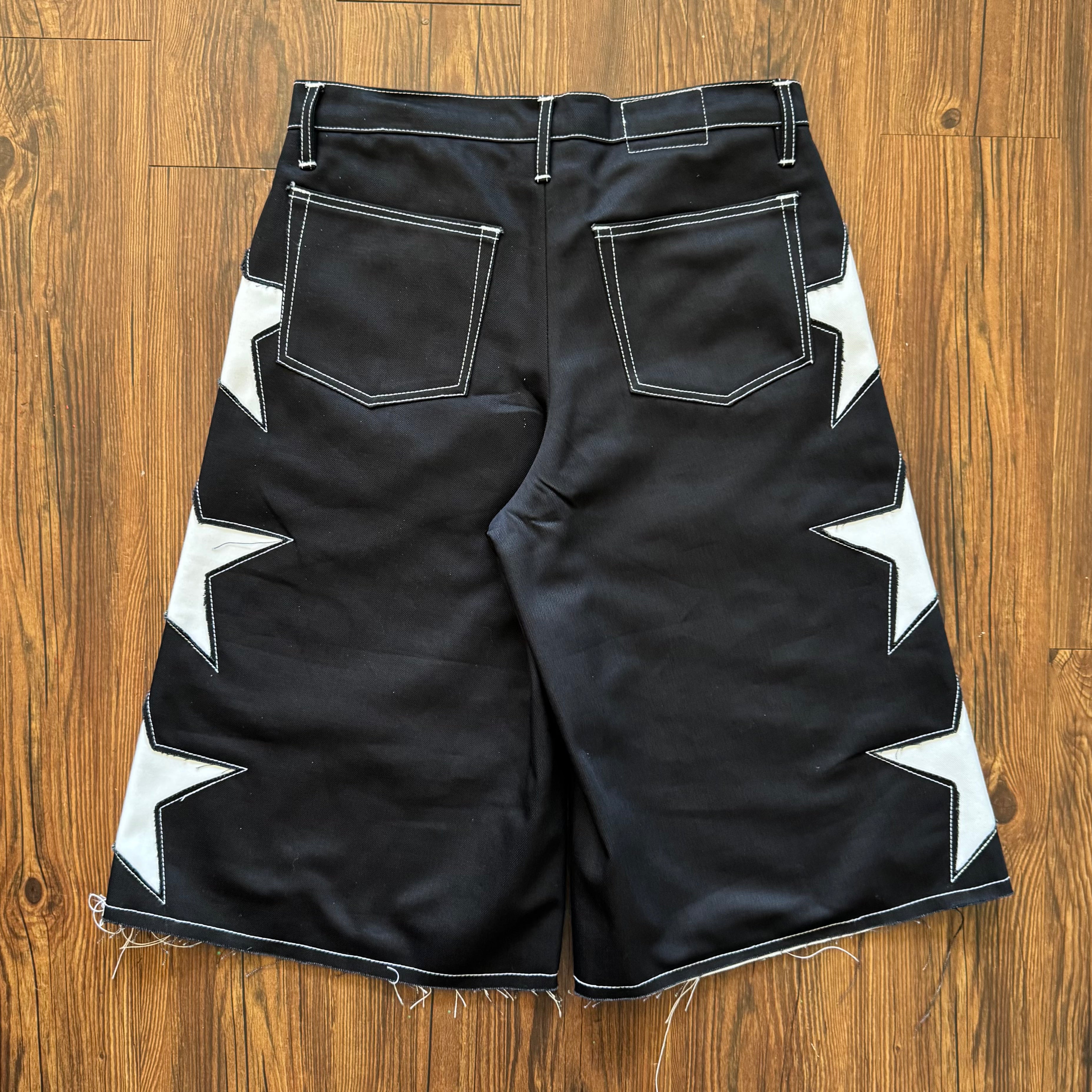 "Stars On This Side" Black Shorts (Size 34)