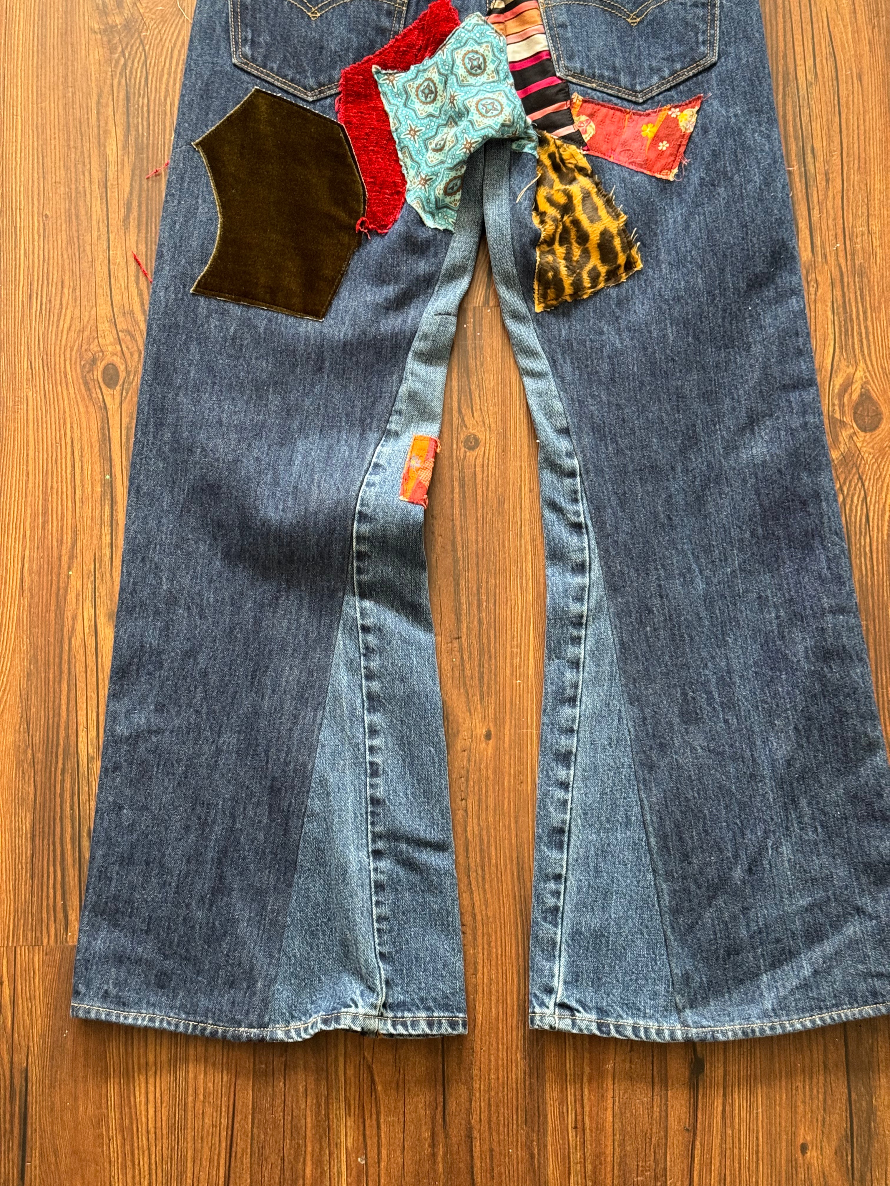 Dark Wash Hippie Jeans (Size 31)