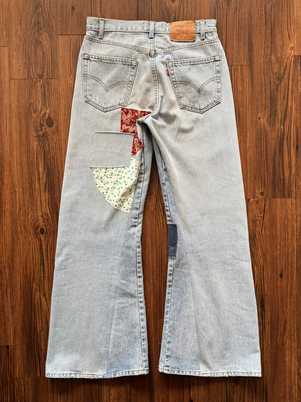 Light Wash Patchwork Jeans (Size 33)